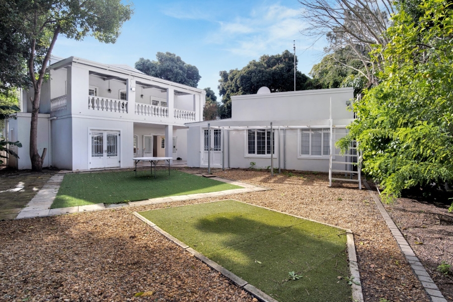 4 Bedroom Property for Sale in Wynberg Upper Western Cape